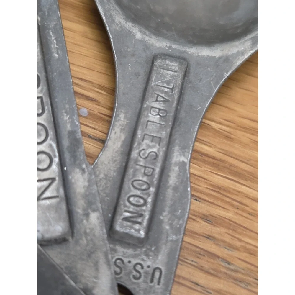Vintage Aluminum Metal Nesting Oval Measuring Spoons With Ring US Std Set of 4